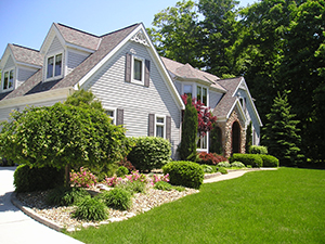Landscapers and Lawncare Services in Glen Oaks, NY